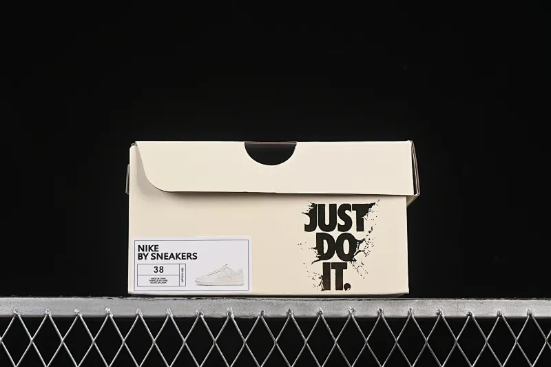 All Categories Nk SB Dunk Series Nk SB Dunk Low Low-top sneakers Nike SB Dunk Low "Just Do It" Anniversary high-end custom low-top casual sneakers WP0510-068